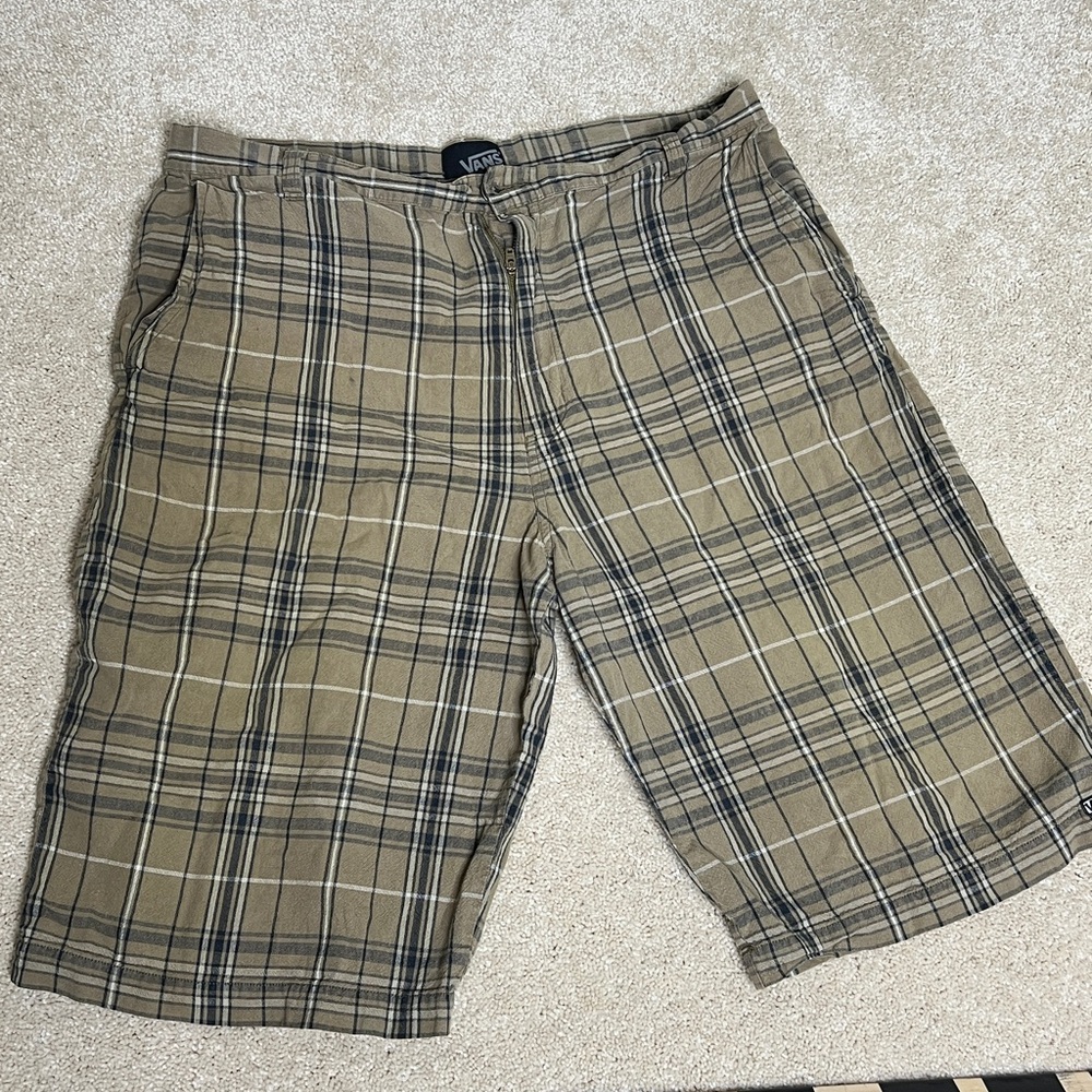 Vans Tan Plaid Men's Flat Front‎ Shorts